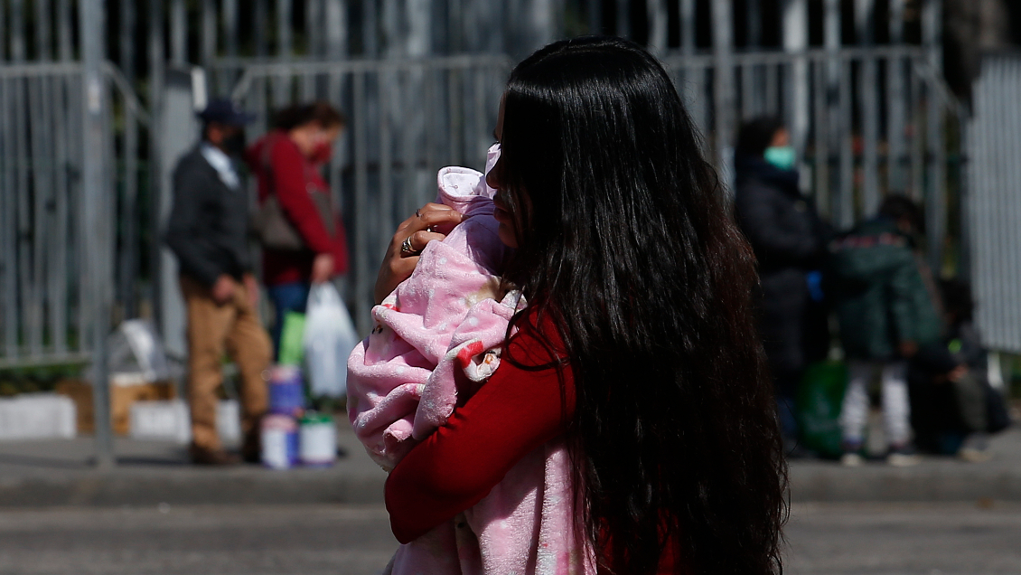 Diez años del Permiso de Postnatal Parental: Menos del 1% de los padres solicitó traspaso