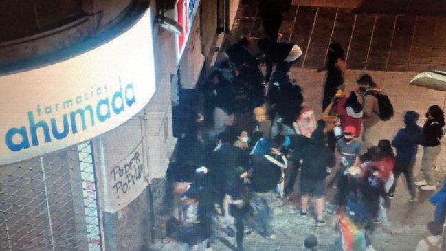 Cinco de los 26 detenidos en Viña y Valparaíso en el 18-O quedaron con prisión preventiva