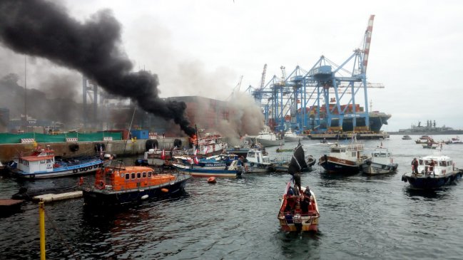 Pescadores artesanales de la ex Caleta Sudamericana protestan en Valparaíso
