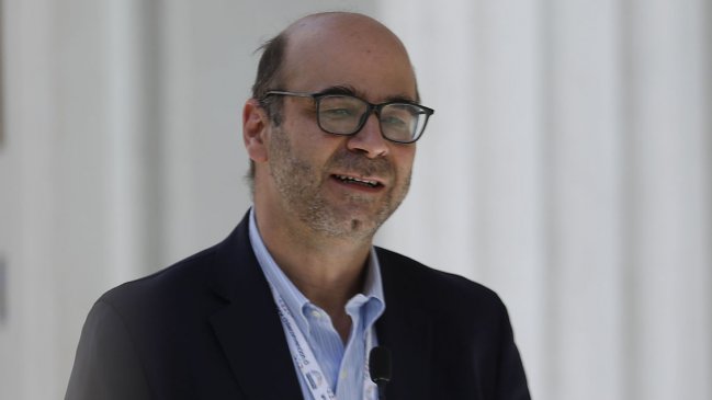 Fernando Atria: Galli es el encargado estatal de preservar el orden público y acusa a todos los demás