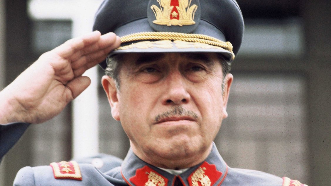 Concejo de Villa Alemana aprobó quitar título de ciudadanos ilustres a Augusto Pinochet y José Toribio Merino