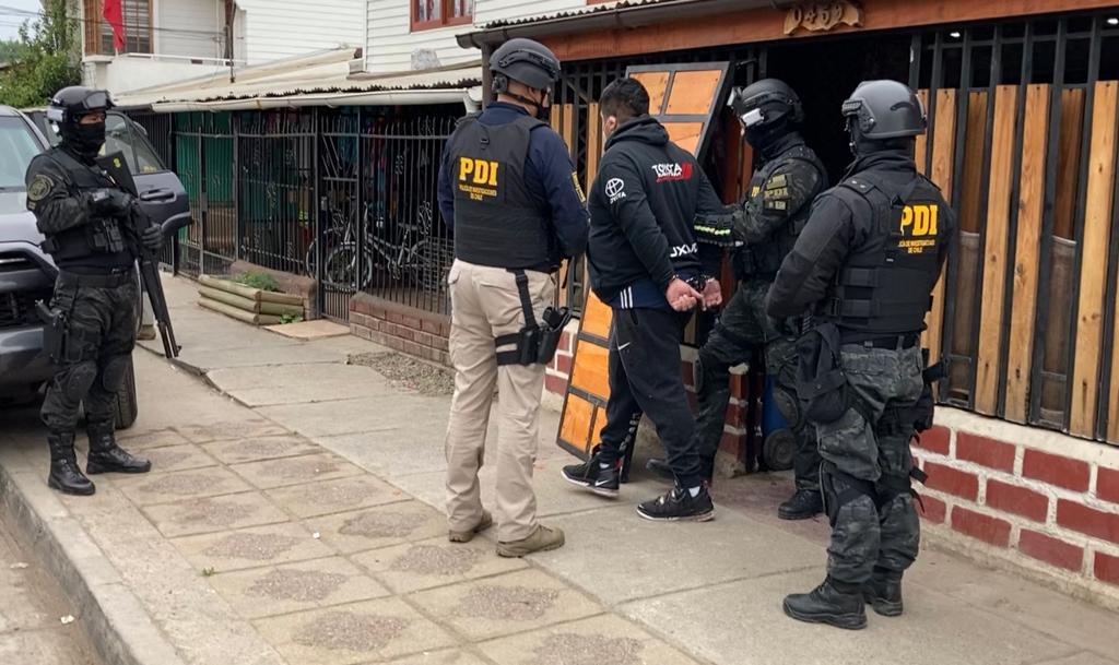 Detienen a 26 personas imputadas por delitos asociados al tráfico de drogas en Graneros