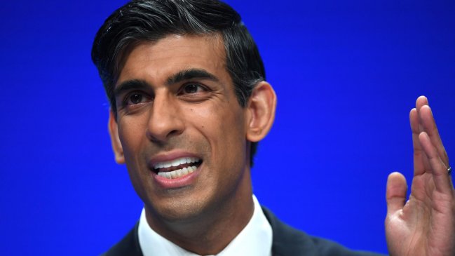 Grupo de millonarios pide al gobierno británico que cobre impuesto a los más ricos