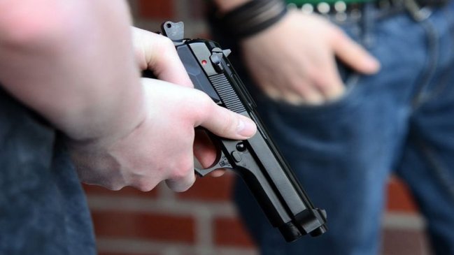 PDI indaga homicidio de joven al interior de terreno privado en Coronel