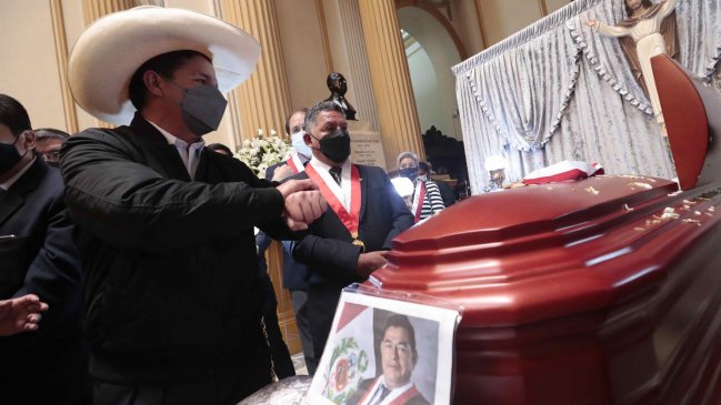 Perú: Gobierno y Congreso lamentan deceso de parlamentario oficialista