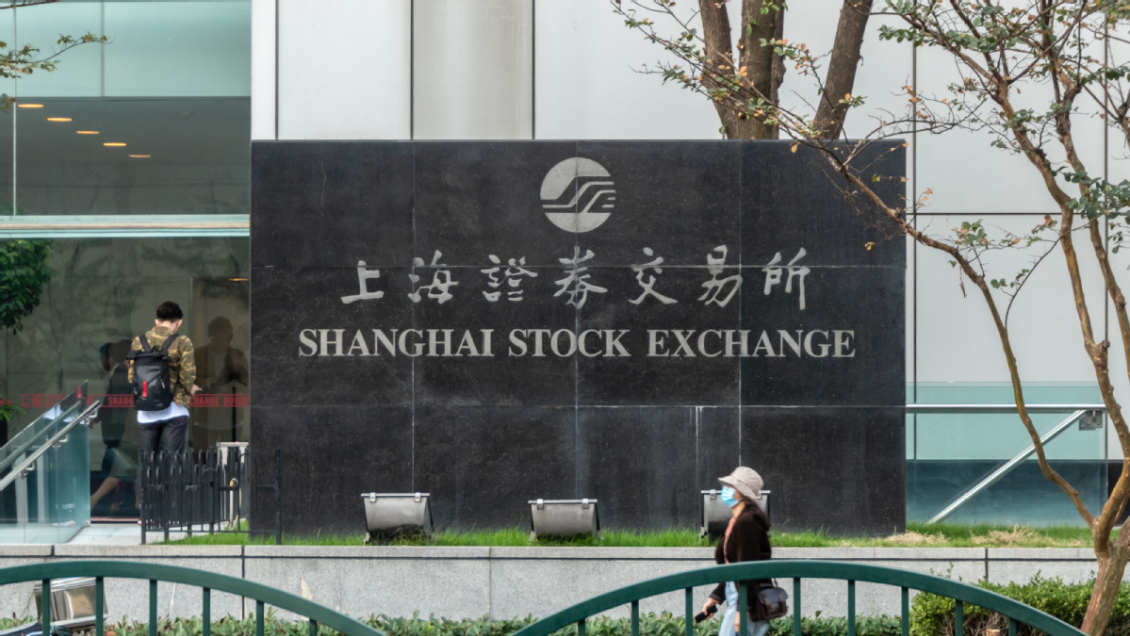 China: Amonestan a directivo que prometió hacer un rito suicida si no lograba las metas de su empresa