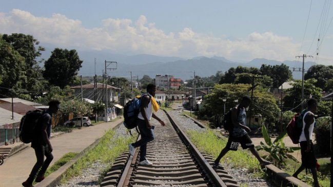 El covid redujo en más del 30% las llegadas de inmigrantes en 2020 a la OCDE