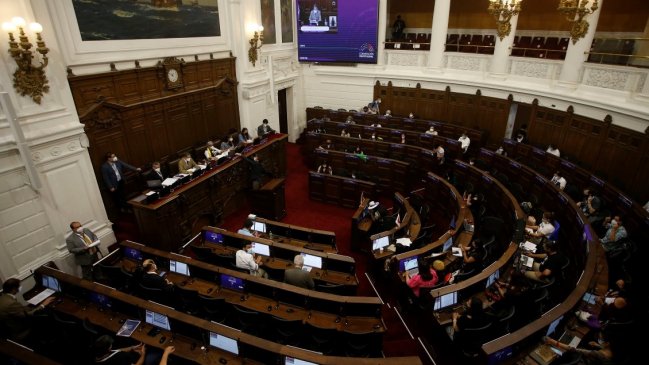 ¿Parlamentarismo o presidencialismo? La Convención ya debate sobre sistemas políticos