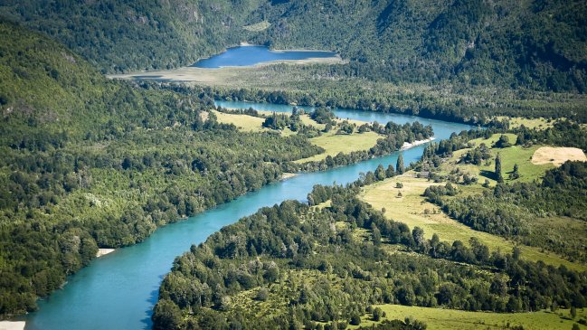 Maratón busca reunir firmas para proteger el Río Puelo en la patagonia