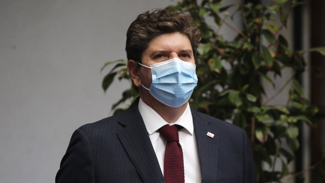 Controladores extranjeros de AFP expresaron al ministro Cerda 