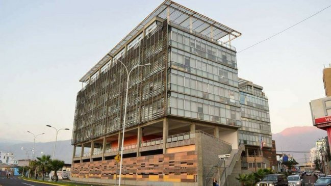 Iquique: Modifican cautelares de imputados en caso Luminarias