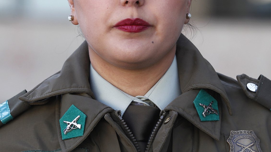 Carabinera denunció que un colega la violó al término de una fiesta