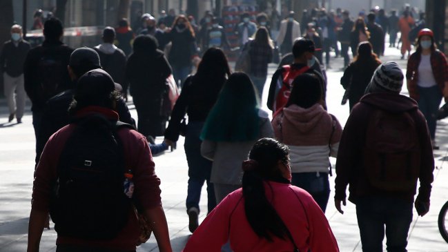 Veinticinco comunas del país retroceden en el Plan Paso a Paso