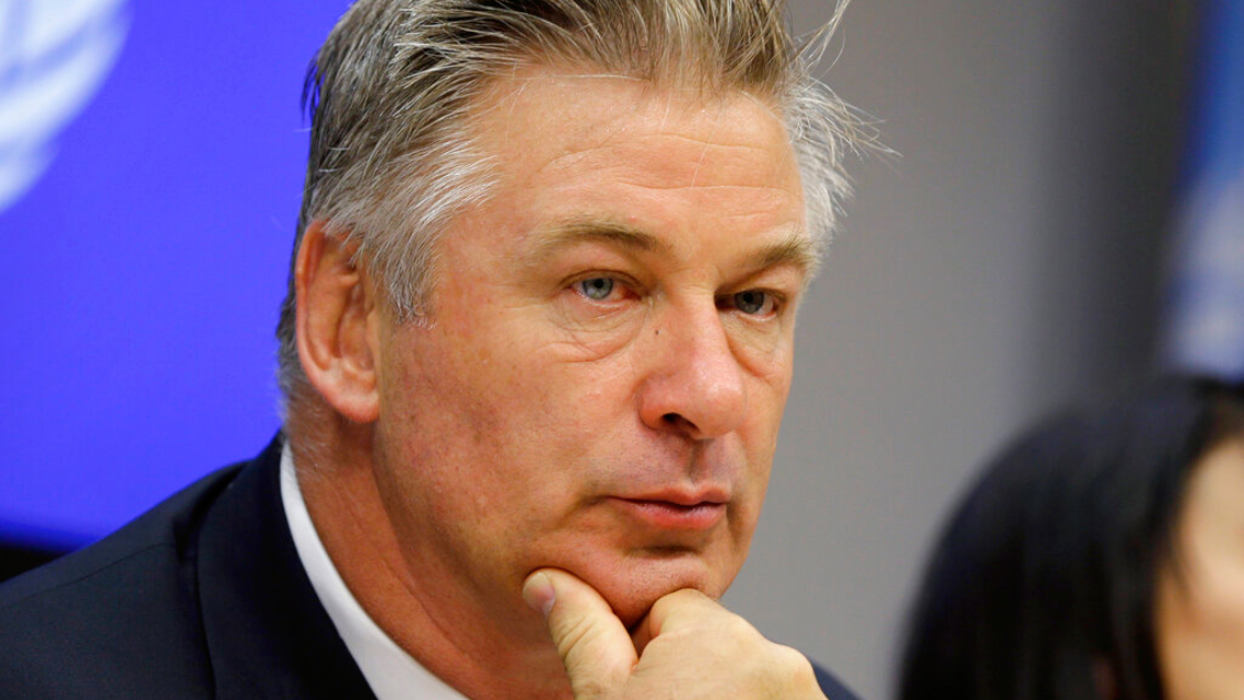 Presentan demanda contra Alec Baldwin y el equipo de 