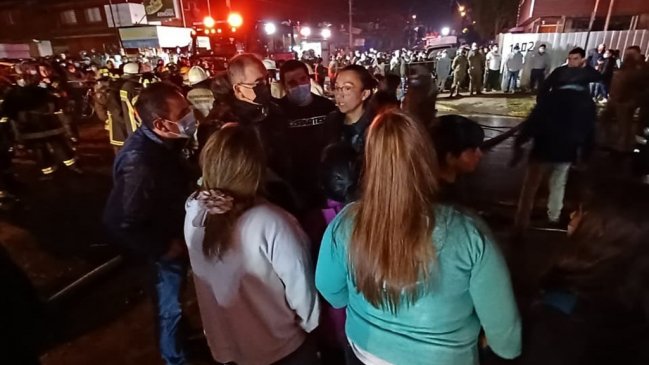 Osorno: Madre e hijo fallecieron por incendio que afectó a ocho viviendas