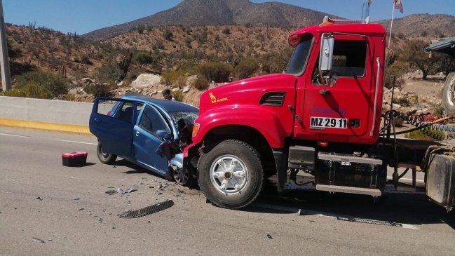 Dos mujeres murieron tras choque frontal en ruta que une Salamanca e Illapel