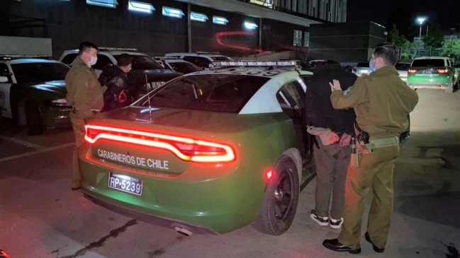 Carabineros detuvo a dos sujetos que huían en un auto robado en Chillán