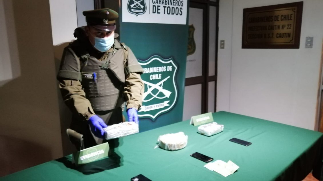 Detuvieron a tres sujetos trasladando droga desde Santiago a Temuco