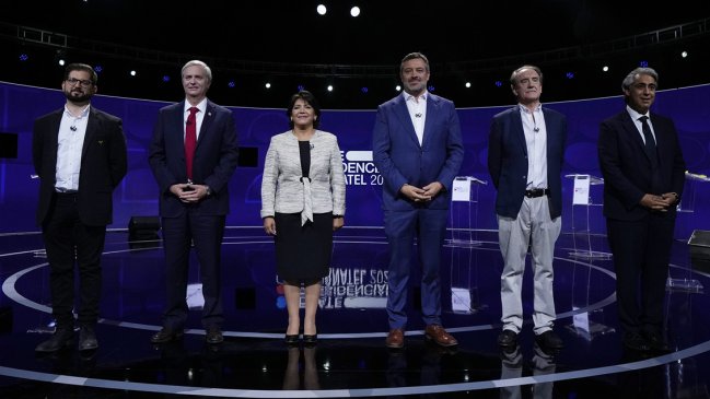 Candidatos presidenciales debatieron sobre impuestos y temores empresariales