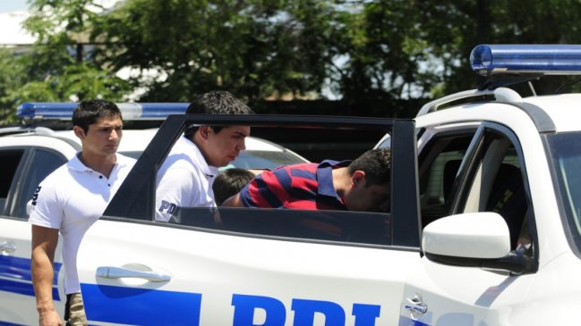 Hombre es acusado de golpear y violar a ex pareja en Lota