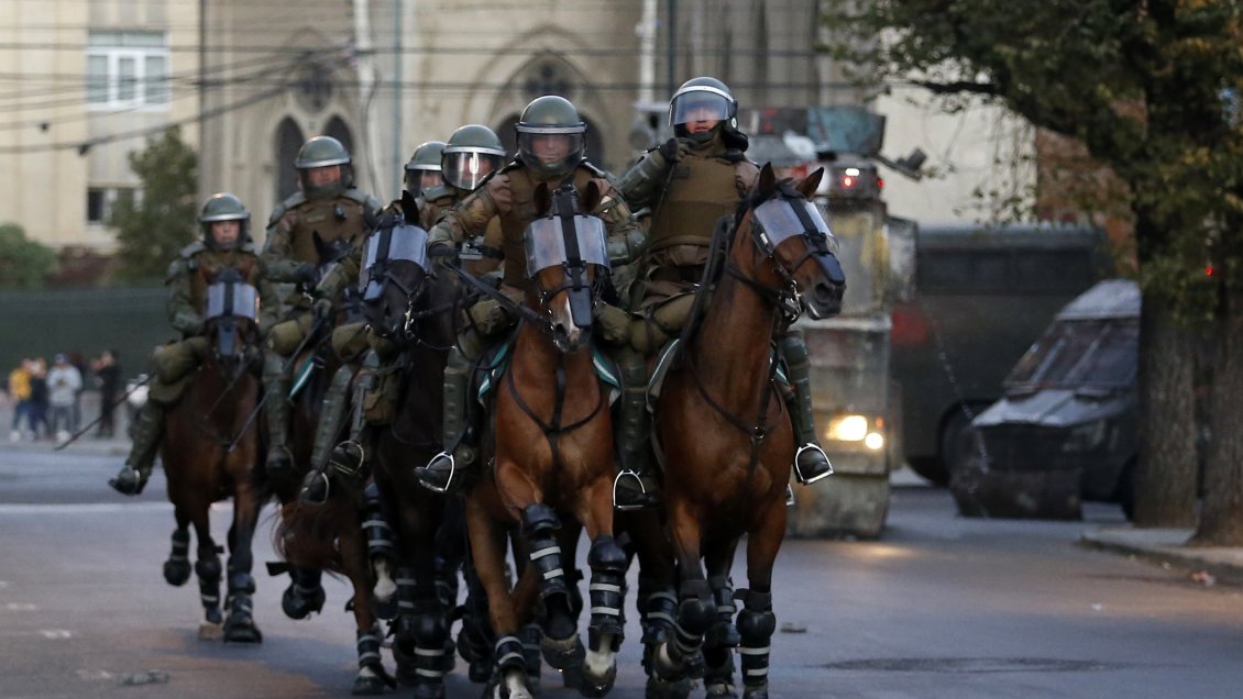 Diputadas proponen que animales no sean usados en control de orden público