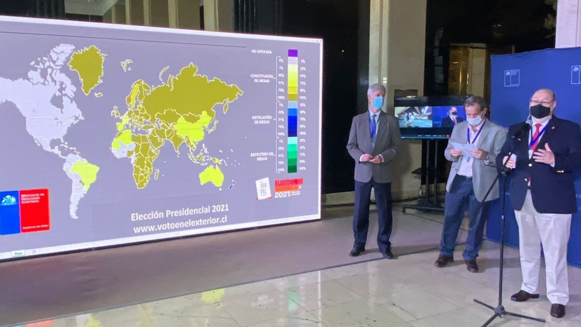 Voto en el extranjero: Chilenos en Nueva Zelanda inician los sufragios en estas mega elecciones