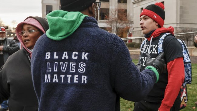 Biden pide que protestas sean pacíficas tras polémica sentencia en EEUU