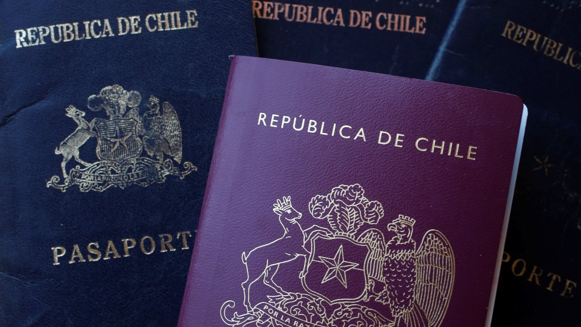 Firma francesa se adjudicó la licitación de los pasaportes tras polémica con la china Aisino