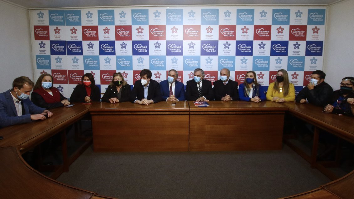 Comisión política pide al Consejo General de RN que apoye la candidatura de Kast