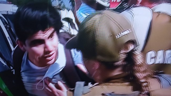 Sujeto fue detenido con una manopla, un cuchillo y una pistola antes de una actividad de Kast