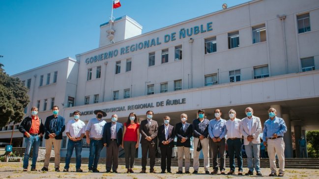 Gobernador Crisóstomo y autoridades electas comparten ideas para el desarrollo de Ñuble