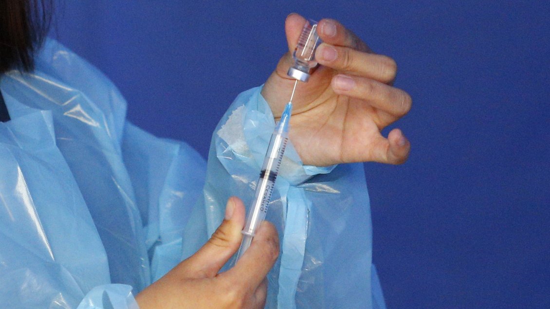 ISP autorizó vacunar con Sinovac a niños desde los tres años