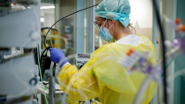 Reino Unido veta vuelos desde seis países africanos ante nueva variante covid