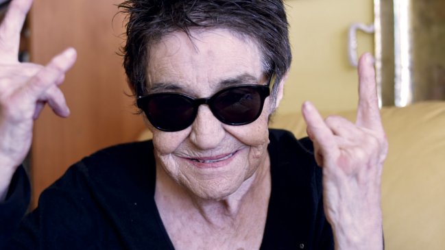 Cecilia, la incomparable, celebró la graduación de su nieto