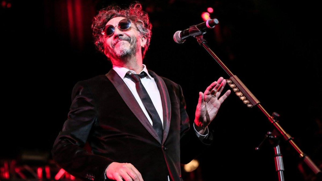 Asistentes del concierto de Fito Páez corearon en apoyo al candidato presidencial Gabriel Boric