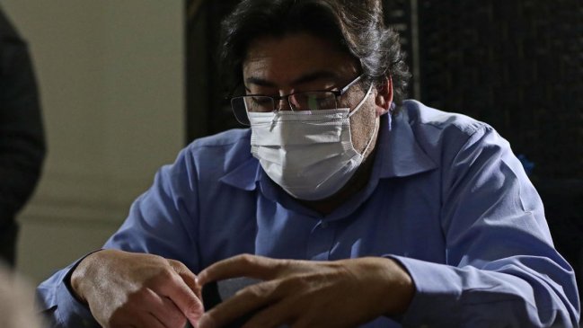 Empresa de factoring se querelló contra Daniel Jadue por giro doloso de cheques