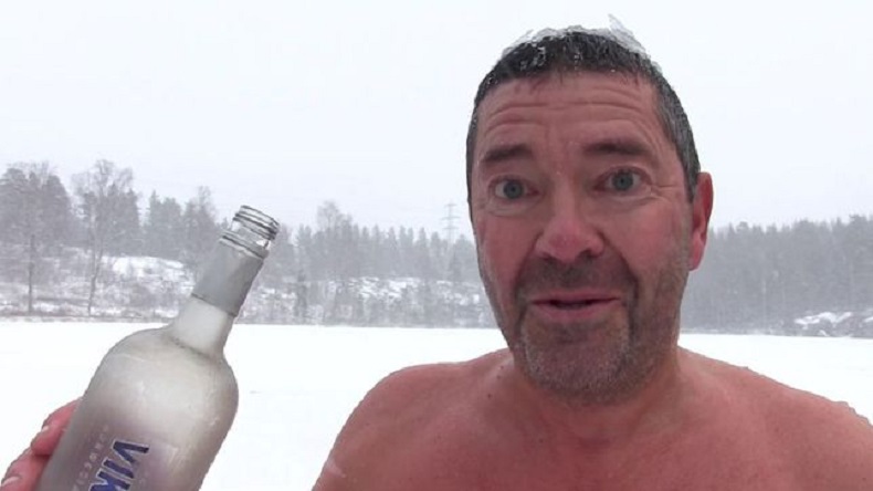 Famoso youtuber murió tras caer en un lago congelado mientras se grababa