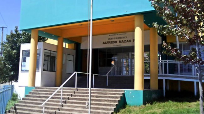 Dos cursos de liceo de Valparaíso en cuarentena tras contagios de Covid-19