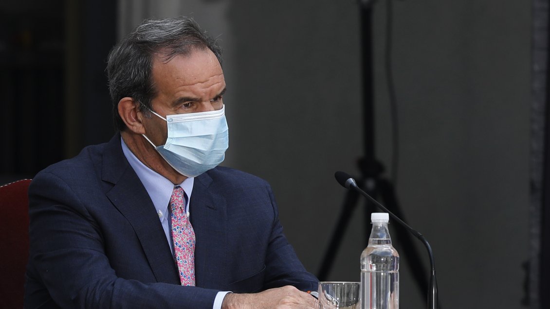 Allamand instruyó a embajadores no involucrarse 