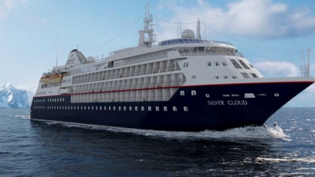 Turista evacuada desde crucero en la Antártica murió por Covid-19