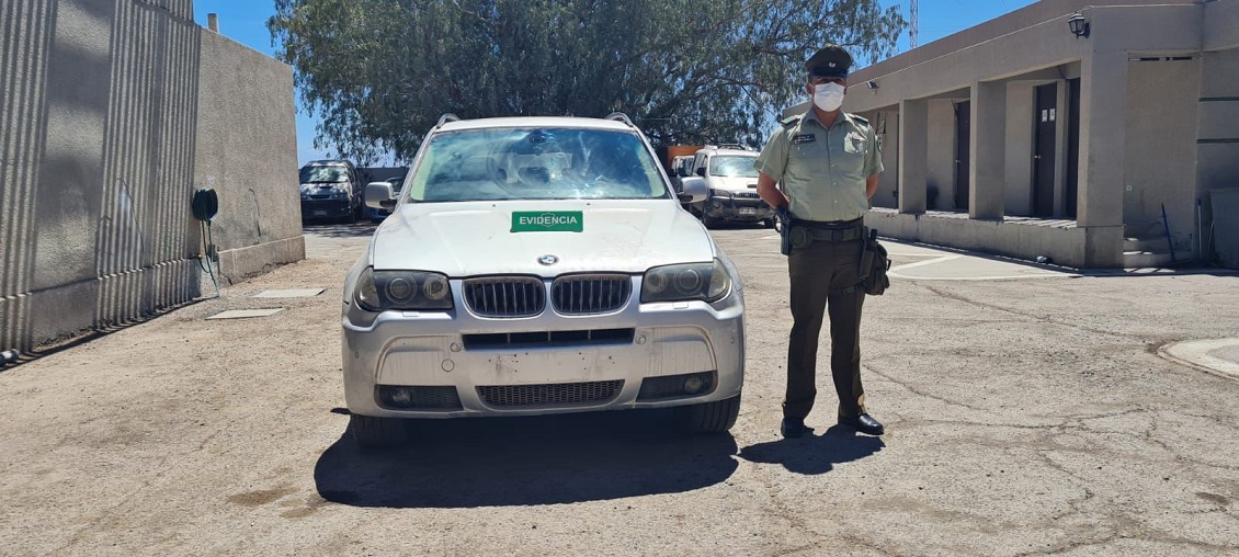 Hombre fue detenido conduciendo vehículo con encargo por robo en Huara