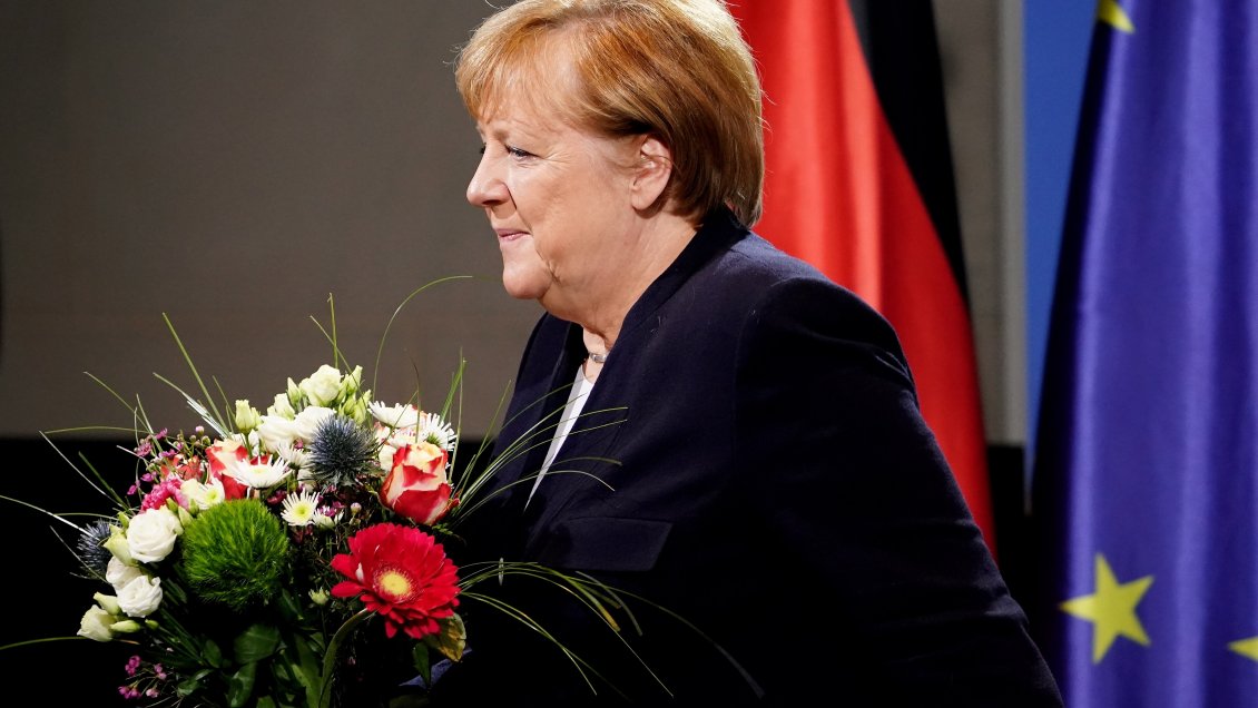 Nach 16 Jahren an der Macht bereitet Angela Merkel ihre politische Autobiografie vor