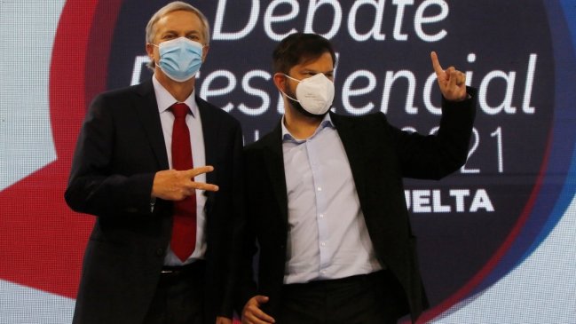Gabriel Boric y José Antonio Kast enfrentarán este lunes el último debate televisivo antes del balotaje