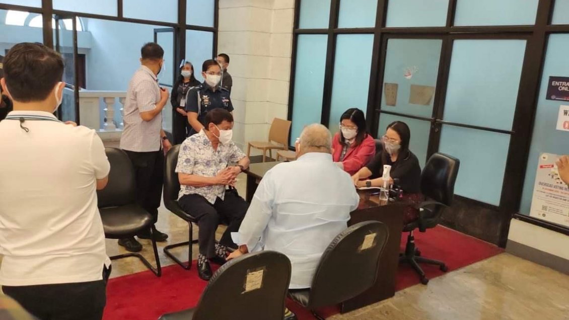 Duterte retira su candidatura al Senado en las elecciones filipinas de 2022