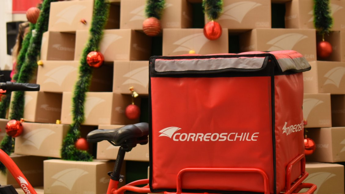 Que ningún niño se quede sin regalo: Solo queda una semana para apadrinar cartas de CorreosChile