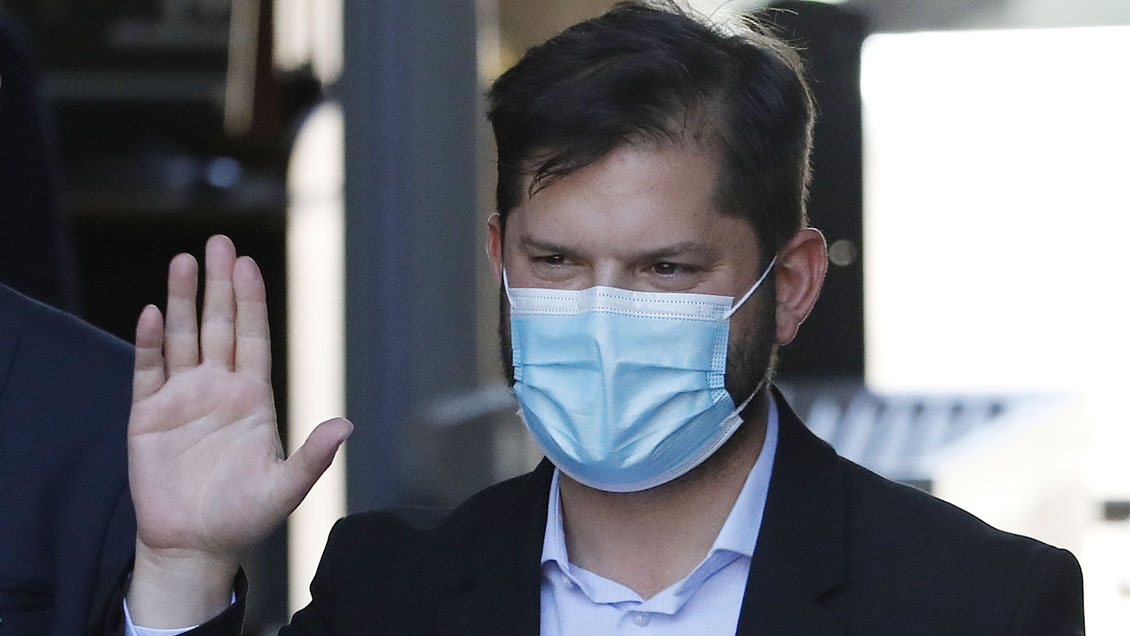 Mesa de la Convención recibirá este martes a Gabriel Boric