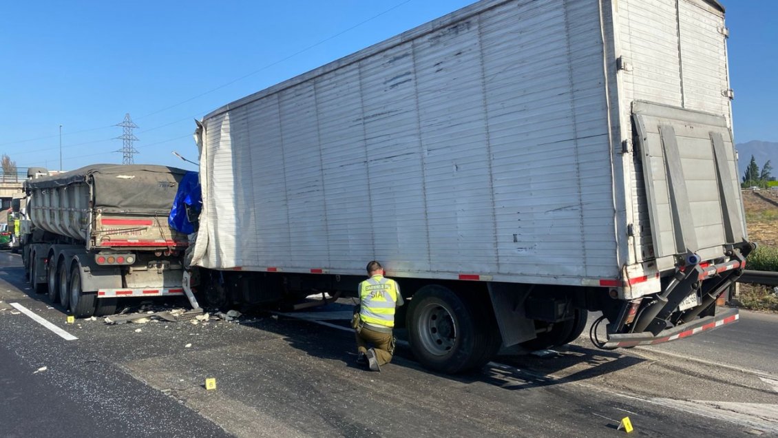 Choque de camiones en la Ruta 5 Norte a la altura de Llay Llay dejó un ...