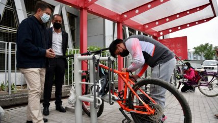   Habilitan primeros estacionamiento gratuito para bicicletas en la Línea 5 del Metro 