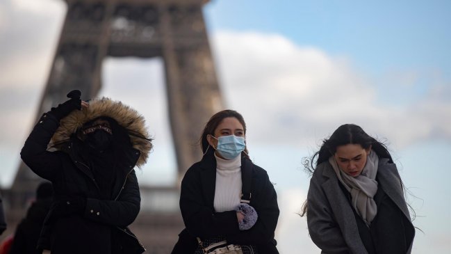 Francia sufre su quinta ola de covid con el temor de que se paralice el país