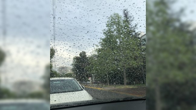 Sorpresiva lluvia irrumpió en el verano capitalino